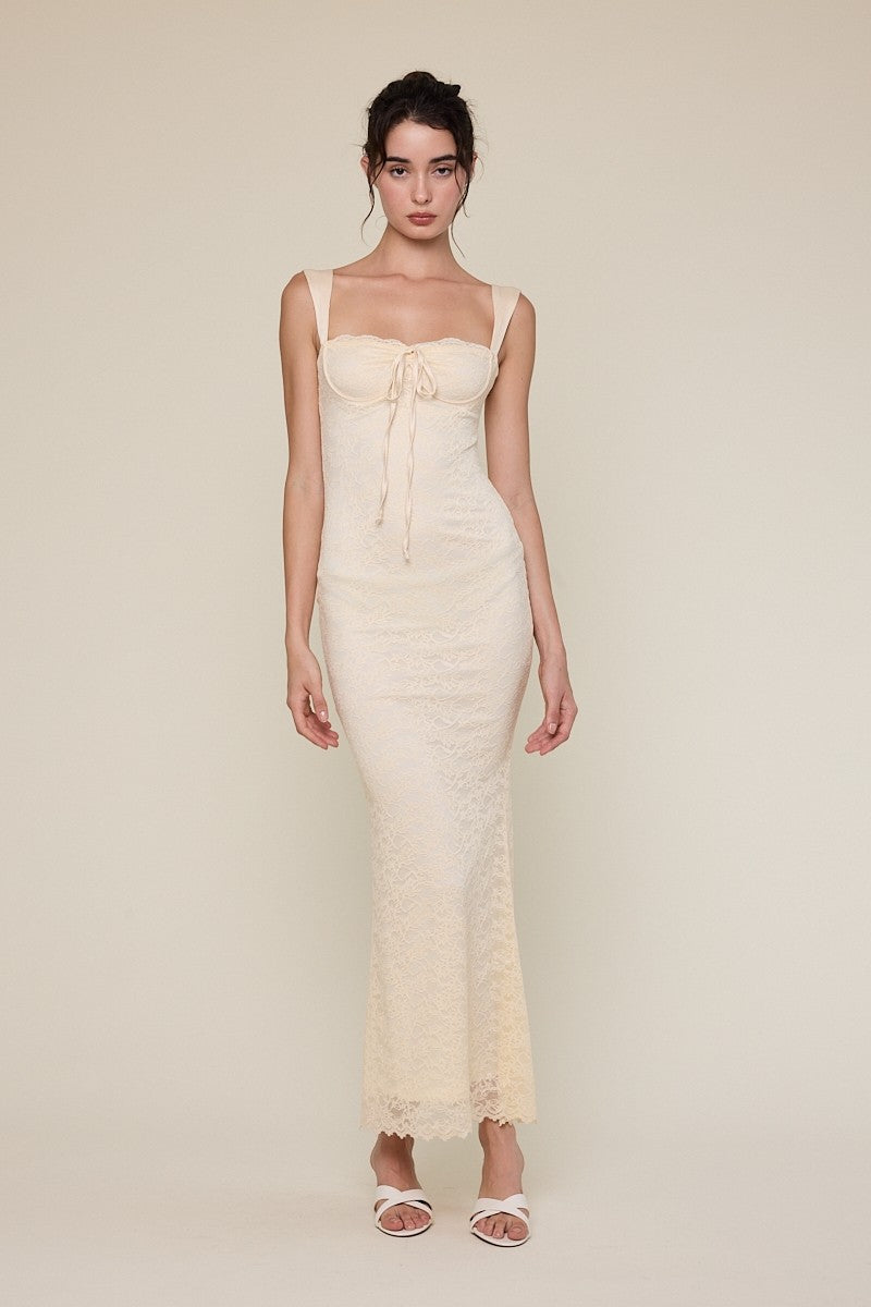 Floral Embroidered Slim Fit-in Lace Maxi Dress