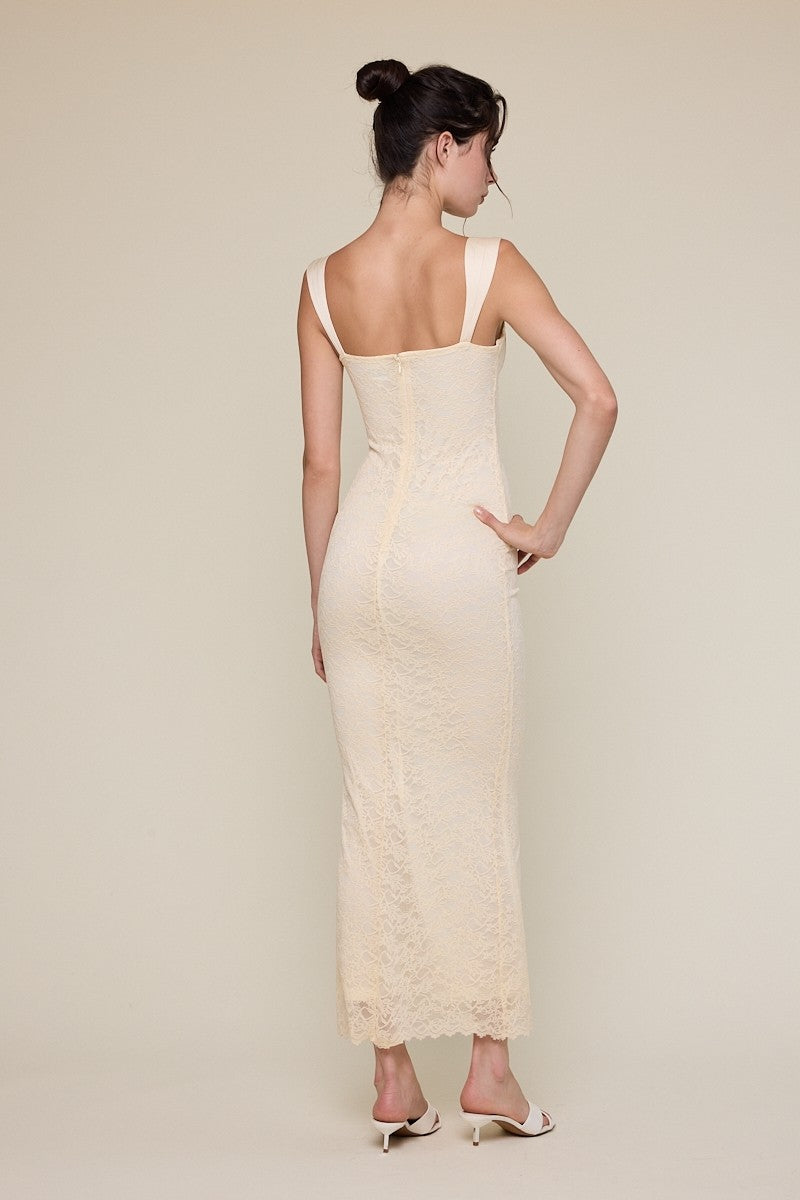 Floral Embroidered Slim Fit-in Lace Maxi Dress