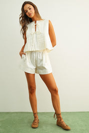 Elastic Band Waist With Tied On The Side Shorts