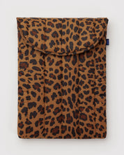 Baggu Puffy Laptop Sleeve 16" - Leopard