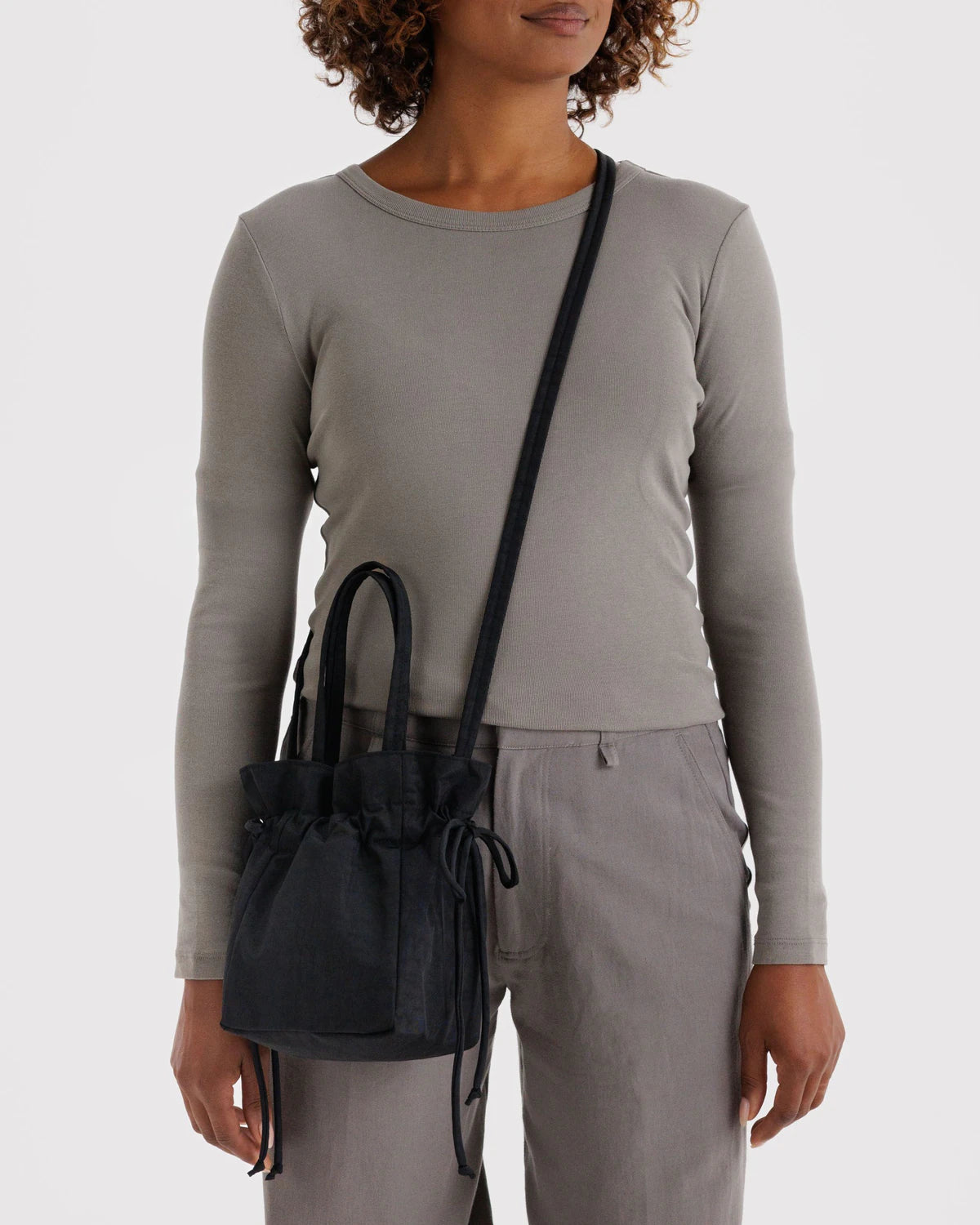 BAGGU Nylon Drawstring Bag- Black