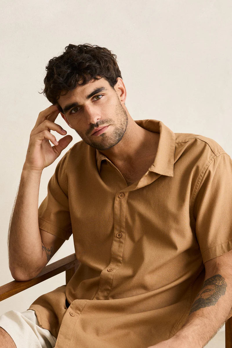 CLA24M-WT05-OCH-CLASSIC-LINEN-SS-SHIRT-OCHRE-2_3491240f-0ddd-441c-bc88-a4c14ec59cdf_800x_jpg.webp