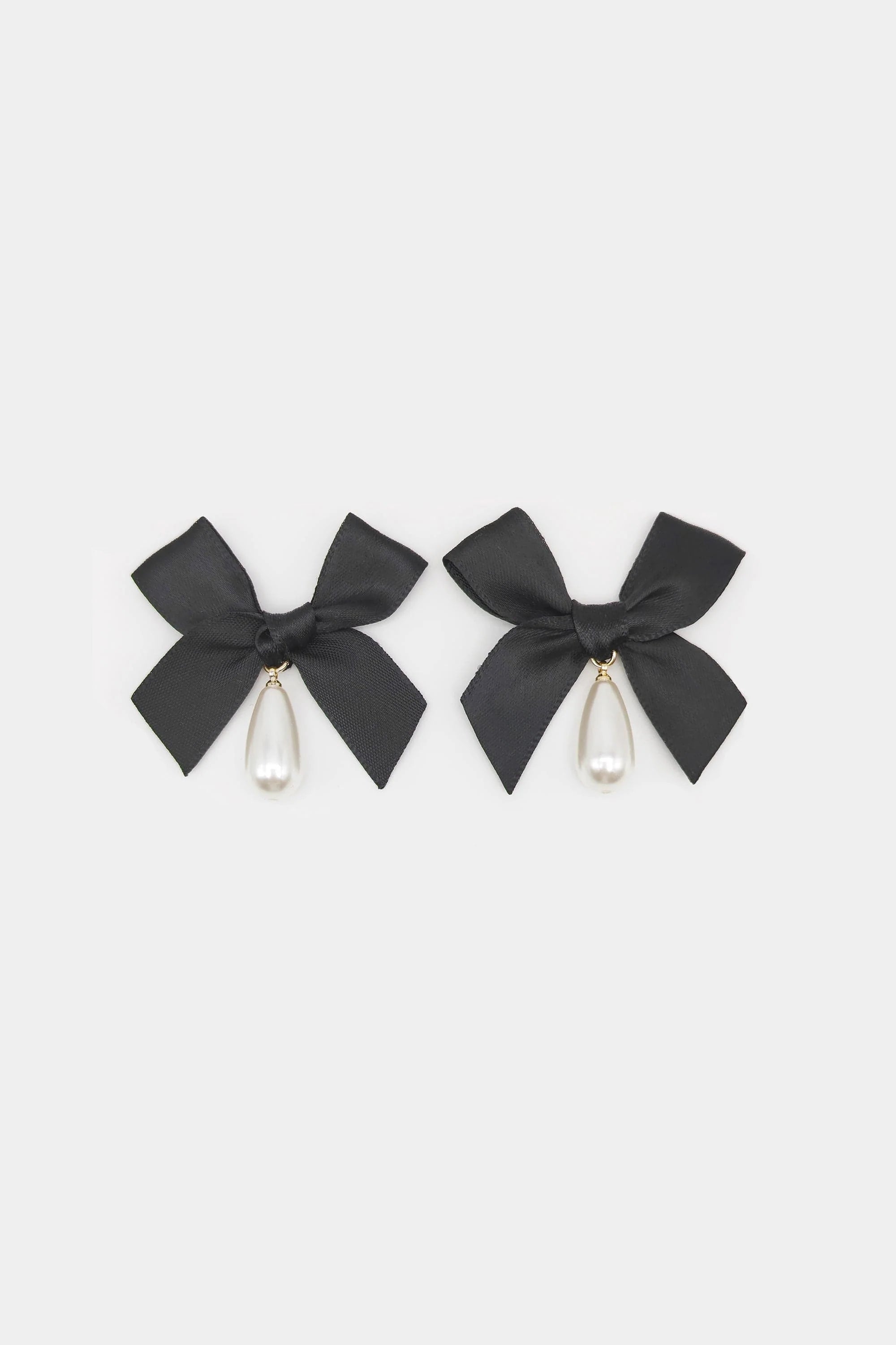 Petit Moments Bow Drop Pearl Earrings  | Collective Request 