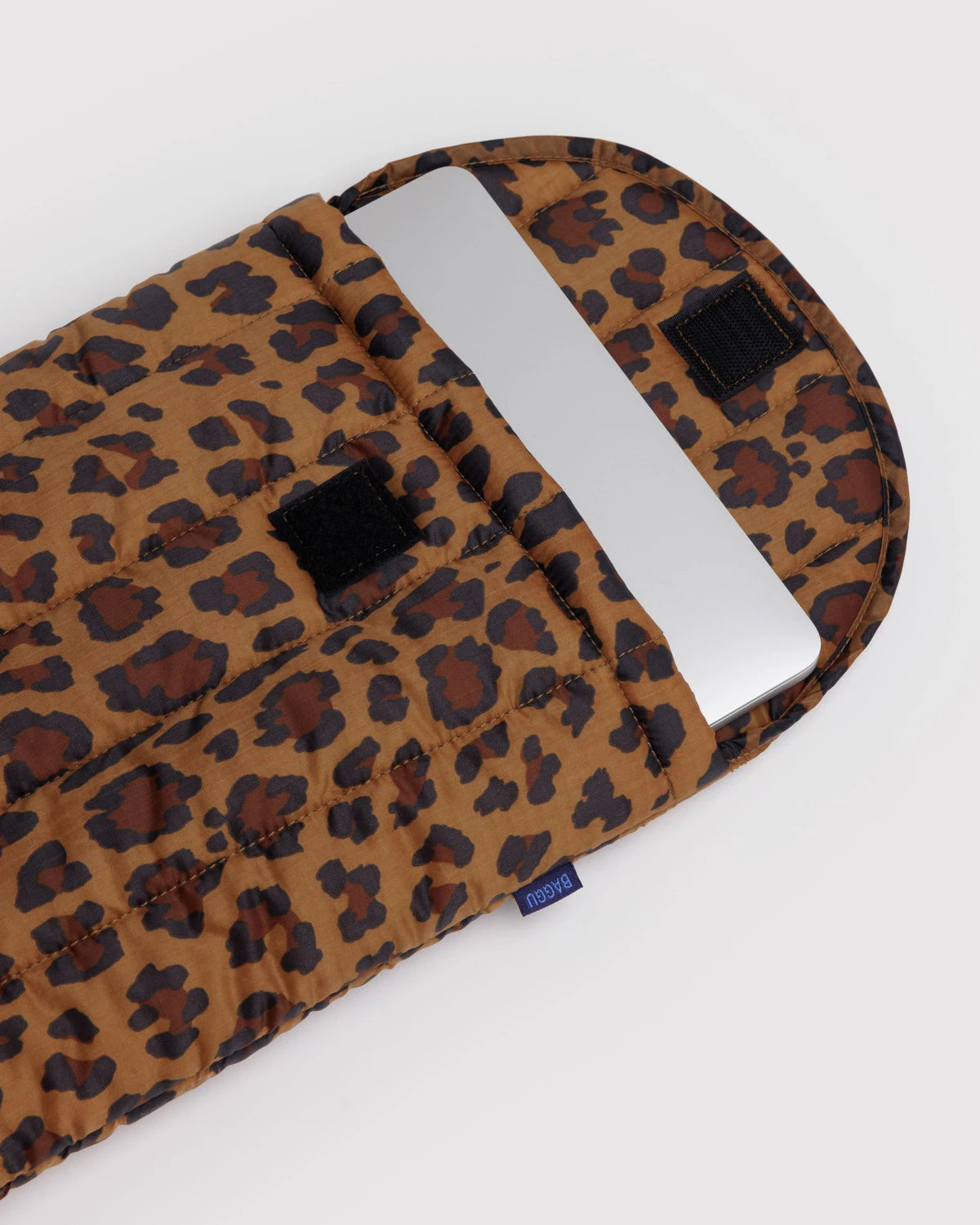 Baggu Puffy Laptop Sleeve 13"/14" - Leopard