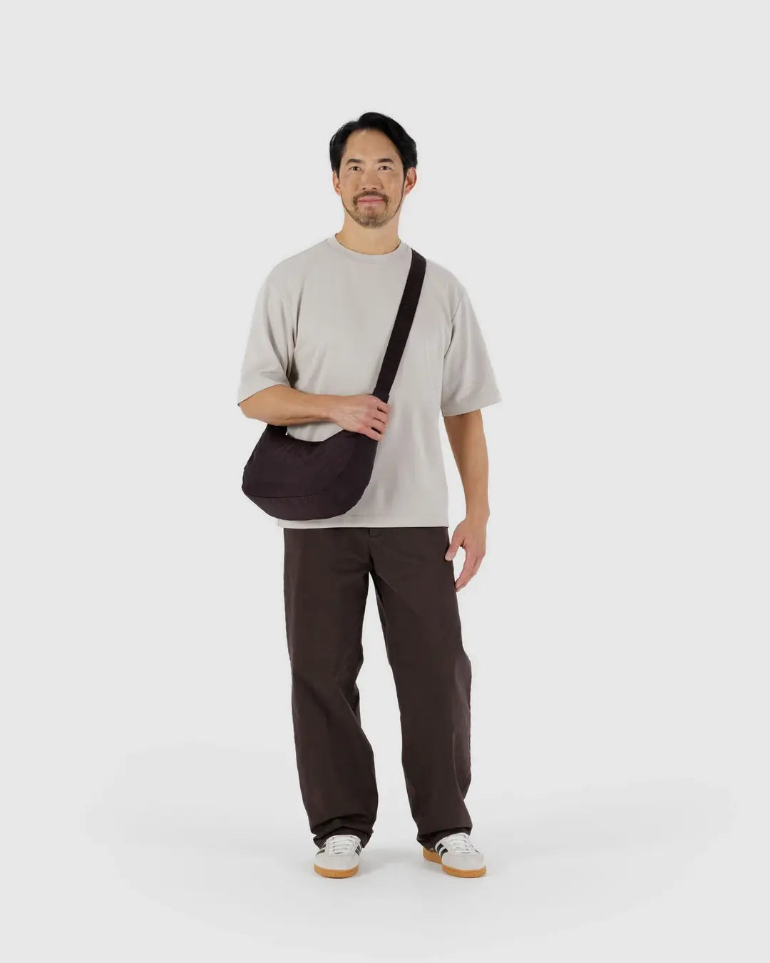 Baggu Medium Nylon Crescent Bag- Chocolate Plum | Collective Request 