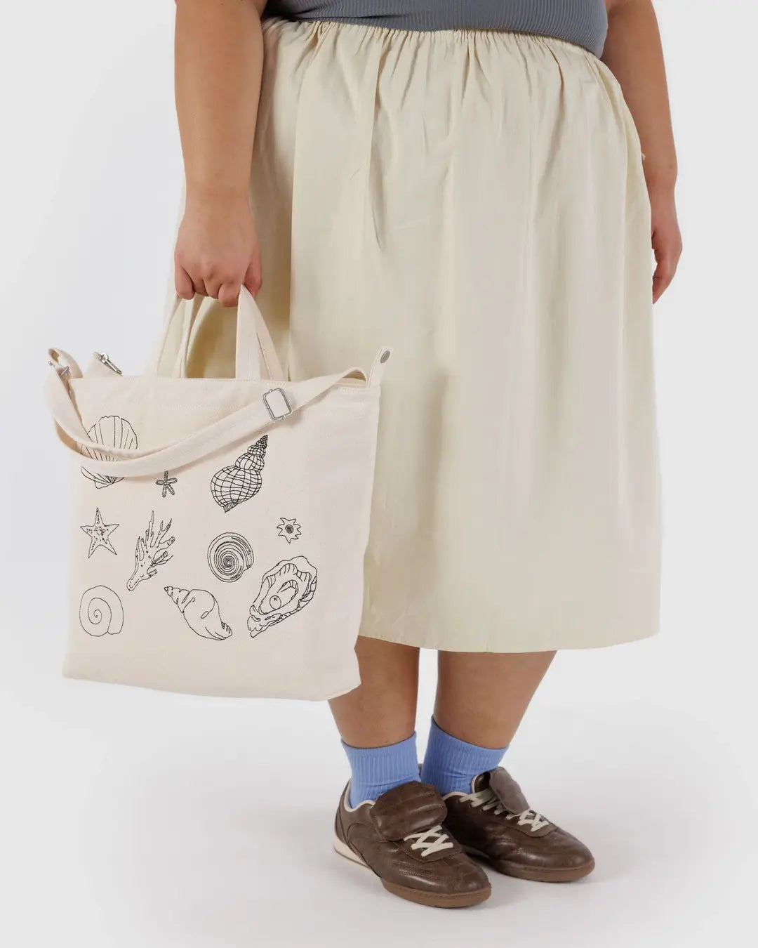 Baggu Horizontal Zip Duck Bag- Embroidered Shells